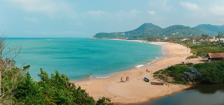 praias-perto-de-blumenau