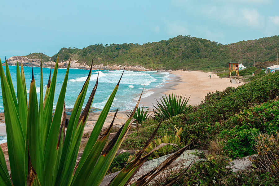 praia-do-pinho-em-balneario-camboriu